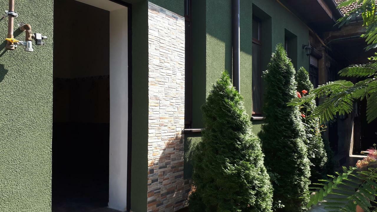 City Center Minimalist Apartment Oradea Exterior foto